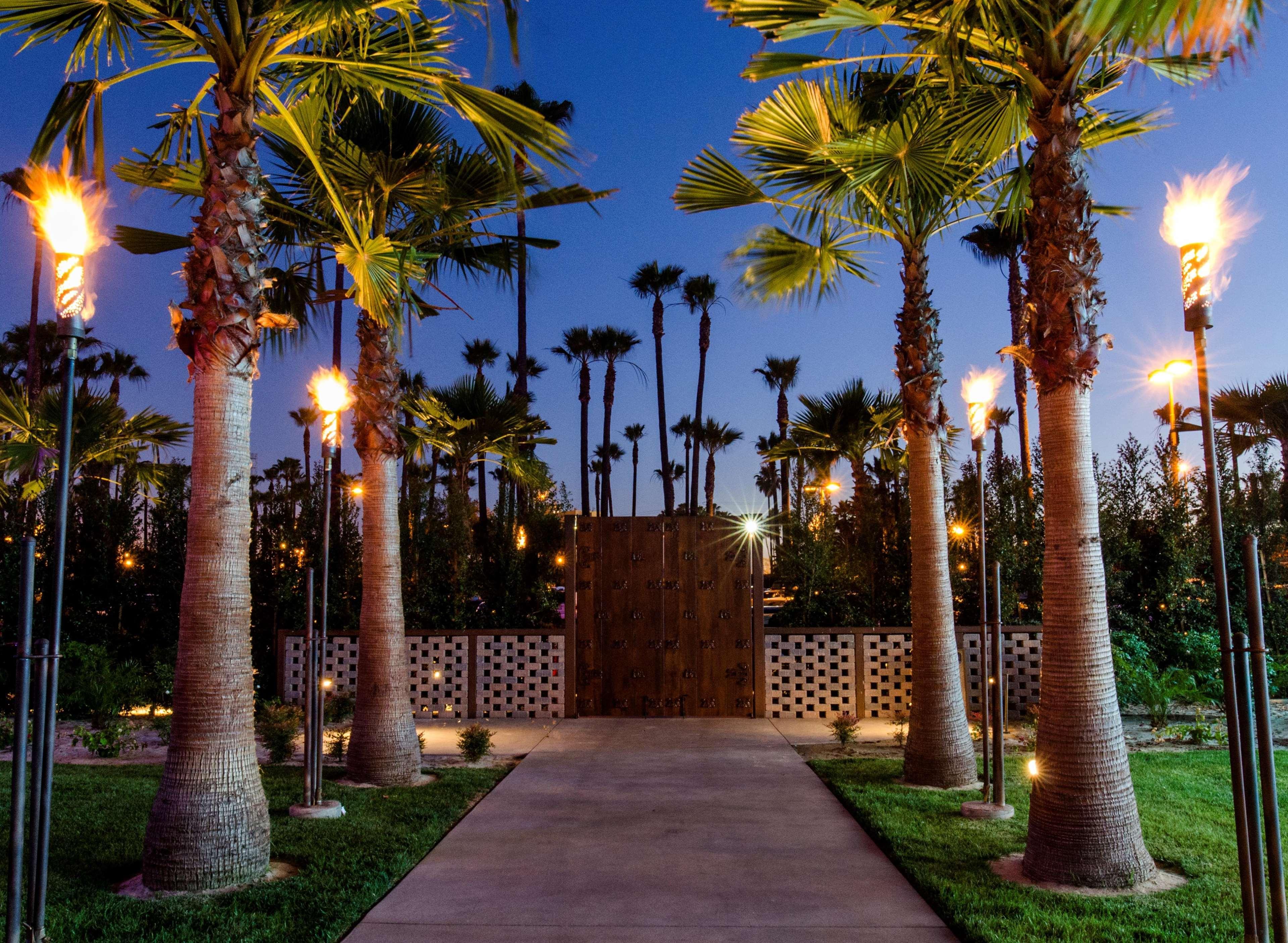 Hotel Maya Long Beach Exterior photo